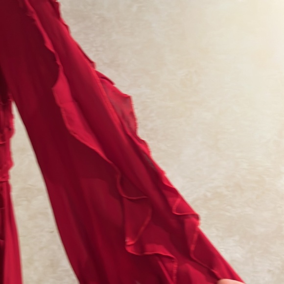 Beautiful Giambattista Vali red ruffle dress - Picture 7 of 10